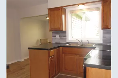 305 N Maryland Avenue, Fulda, MN 56131 - Photo 5