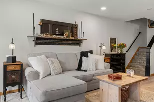 8671 Quarry Ridge Ln, Woodbury, MN 55125 - Photo 5