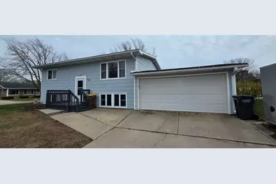 608 S 1st Avenue E, Lake Mills, IA 50450 - Photo 1