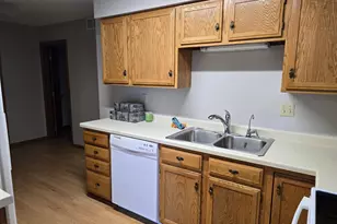 1102 Park St W, Cannon Falls, MN 55009 - Photo 7