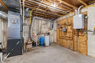 308 S Glover Rd, River Falls, WI 54022 - Photo 41