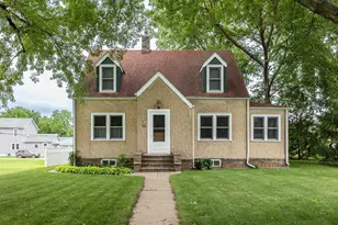 717 Broadway Ave, Wabasha, MN 55981 - Photo 1