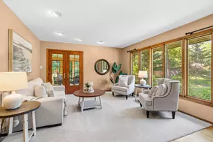 100 Puma Ln, Mahtomedi, MN 55115 - Photo 3