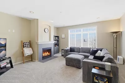 8852 Brunell Way, Inver Grove Heights, MN 55076 - Photo 3