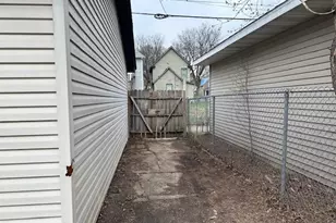 313 Topping St, Saint Paul, MN 55117 - Photo 21