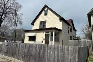 313 Topping St, Saint Paul, MN 55117 - Photo 3