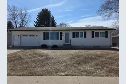 2713 4th Avenue S, Moorhead, MN 56560 - Photo 1