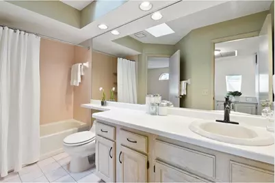 1815 Terraceview Lane N #D, Plymouth, MN 55447 - Photo 15