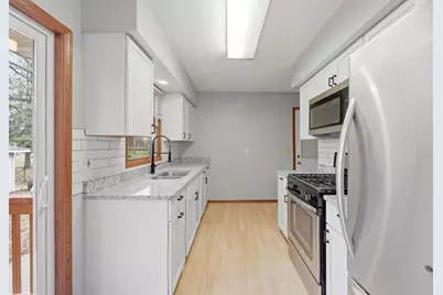 7767 Eastwood Road, Mounds View, MN 55112 - Photo 9