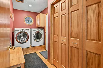 675 Bridle Ridge Circle, Eagan, MN 55123 - Photo 15