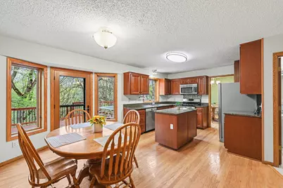 675 Bridle Ridge Circle, Eagan, MN 55123 - Photo 3