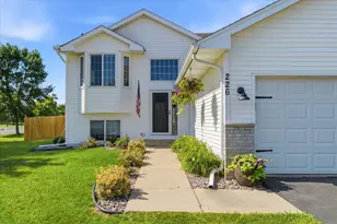 226 Quail Dr, Montrose, MN 55363 - Photo 3