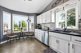 226 Quail Dr, Montrose, MN 55363 - Photo 13