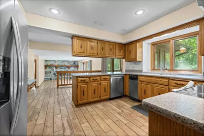 7910 Lower 139th Court, Apple Valley, MN 55124 - Photo 21