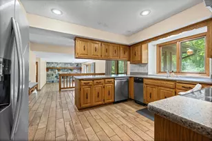 7910 Lower 139th Ct, Apple Valley, MN 55124 - Photo 21
