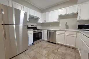 4710 Lenore Ln, Eagan, MN 55122 - Photo 5