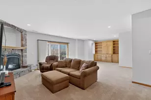 6389 Summit Pointe Rd NW, Rochester, MN 55901 - Photo 17