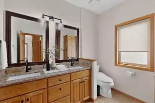 6389 Summit Pointe Rd NW, Rochester, MN 55901 - Photo 11