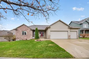 6389 Summit Pointe Rd NW, Rochester, MN 55901 - Photo 1