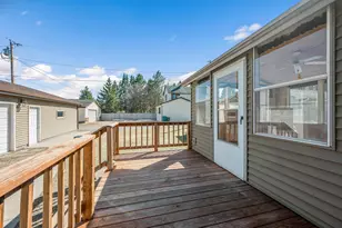 104 Sebenius St, Coleraine, MN 55722 - Photo 5