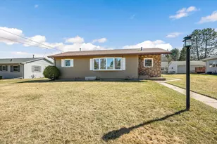 104 Sebenius St, Coleraine, MN 55722 - Photo 9