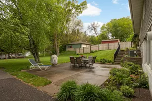 5009 Holiday Rd, Minnetonka, MN 55345 - Photo 29