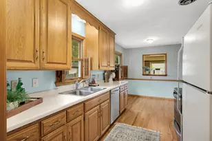 5009 Holiday Rd, Minnetonka, MN 55345 - Photo 11