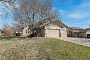 290 Pendryn Hill Overlook, Woodbury, MN 55125 - Photo 7
