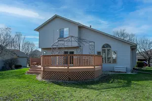 290 Pendryn Hill Overlook, Woodbury, MN 55125 - Photo 3