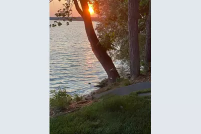 1324 E Shore Drive, Detroit Lakes, MN 56501 - Photo 47