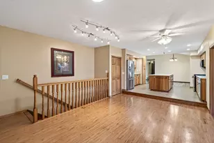 7910 W Park Hills Dr, Bloomington, MN 55438 - Photo 17