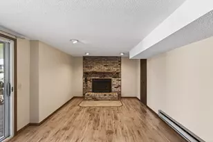 7910 W Park Hills Dr, Bloomington, MN 55438 - Photo 25