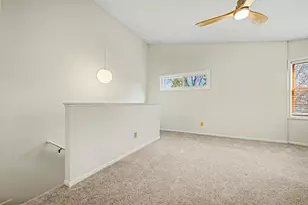 5349 Highpointe Dr, Bloomington, MN 55437 - Photo 19