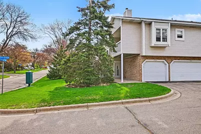 5349 Highpointe Drive, Bloomington, MN 55437 - Photo 1