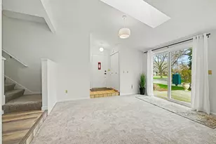 5349 Highpointe Dr, Bloomington, MN 55437 - Photo 11