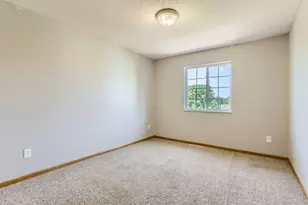 1869 E 122nd St, Burnsville, MN 55337 - Photo 9