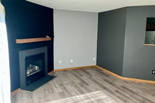 1869 E 122nd St, Burnsville, MN 55337 - Photo 3