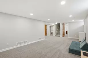 11016 Ewing Ave S, Bloomington, MN 55431 - Photo 25