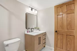 11016 Ewing Ave S, Bloomington, MN 55431 - Photo 29