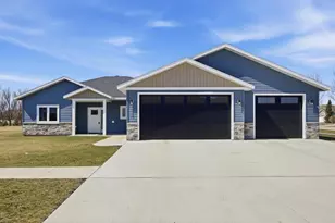 211 16th St N, Breckenridge, MN 56520 - Photo 1