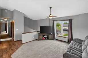401 Fischer St NW, Montgomery, MN 56069 - Photo 7