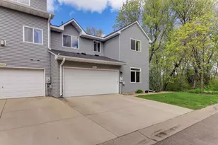 547 Woodduck Dr, Woodbury, MN 55125 - Photo 1