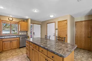 1136 Highpoint Ct, New Richmond, WI 54017 - Photo 7