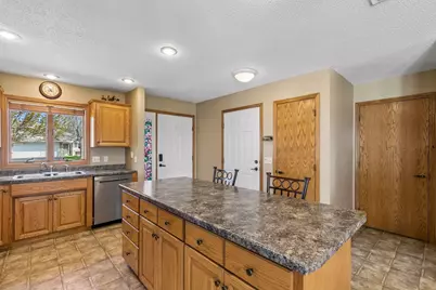 1136 Highpoint Court #33A, New Richmond, WI 54017 - Photo 5
