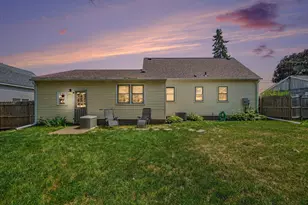 1257 Parallel St, Chaska, MN 55318 - Photo 19