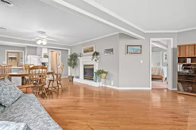 21185 Iverson Avenue N, Forest Lake, MN 55025 - Photo 9