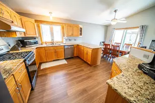 525 Lancaster Blvd, Zumbrota, MN 55992 - Photo 15