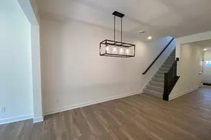13788 Hollybrook Cir, Apple Valley, MN 55124 - Photo 5