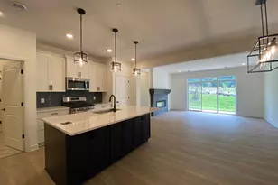 13788 Hollybrook Cir, Apple Valley, MN 55124 - Photo 3