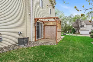 8105 Darcy Ln, Inver Grove Heights, MN 55076 - Photo 35
